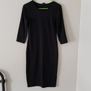 5/$25💎 LBD midi three quarter sleeve dress